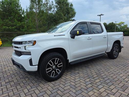 Summit White 2021 Chevrolet Silverado 1500 RST