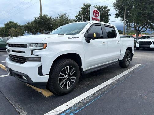 Summit White 2021 Chevrolet Silverado 1500 RST