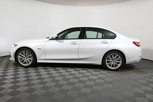 2023 BMW 330e xDrive
