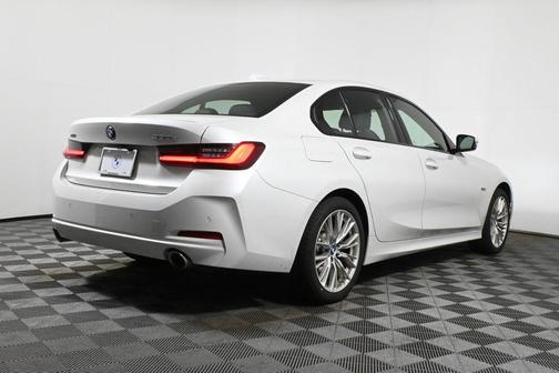 2023 BMW 330e xDrive