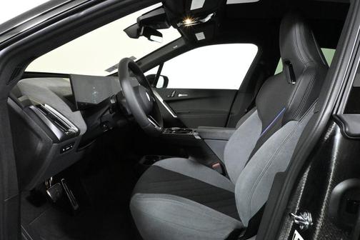 2026 BMW iX xDrive60