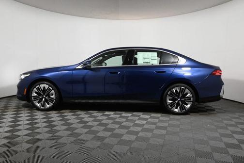 2026 BMW 530 i xDrive