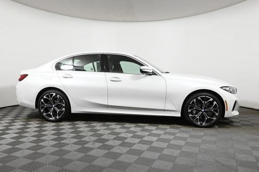 2025 BMW 330 i xDrive