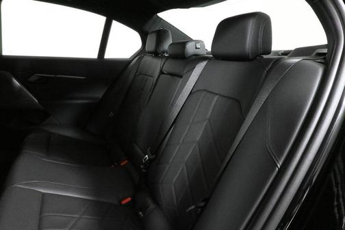 2026 BMW 530 i xDrive