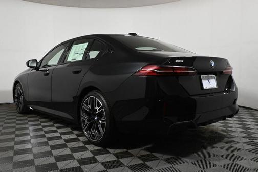 2026 BMW 530 i xDrive