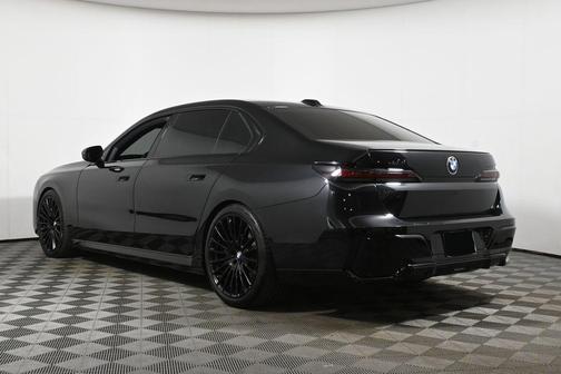 Black Sapphire Metallic 2025 BMW 740 i xDrive