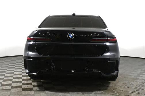Black Sapphire Metallic 2025 BMW 740 i xDrive