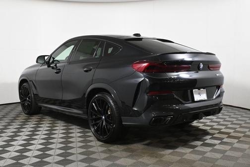 Black Sapphire Metallic 2024 BMW X6 M60i