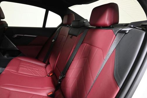 2024 BMW 530 i xDrive