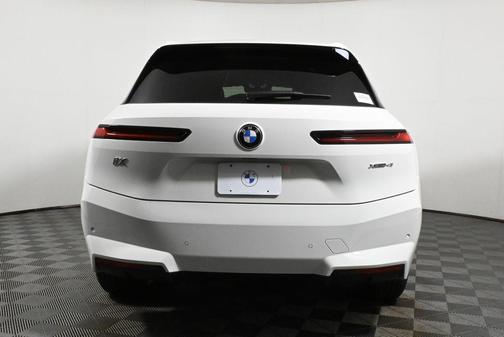 2026 BMW iX xDrive45