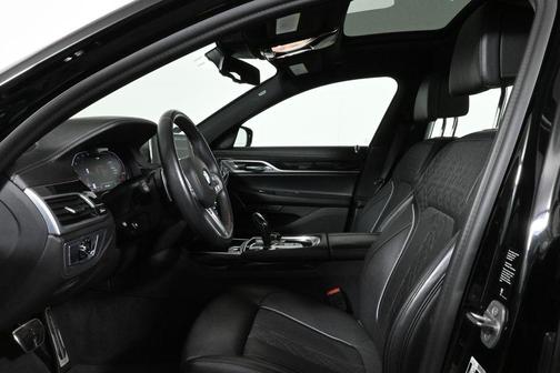 2021 BMW 740 i xDrive