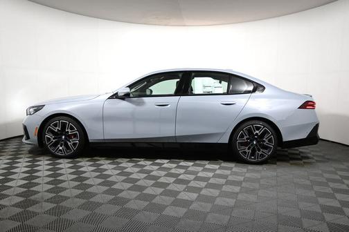 2026 BMW 540 i xDrive