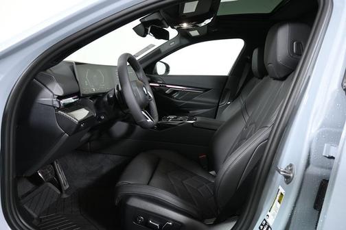 2026 BMW 540 i xDrive