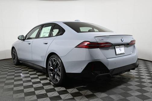 2026 BMW 540 i xDrive