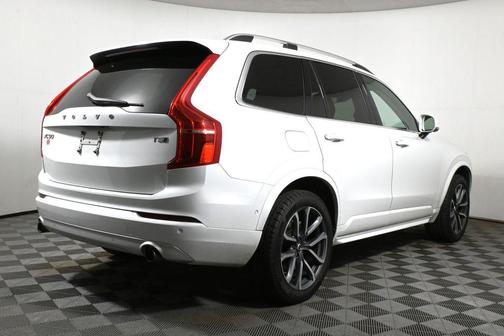 2018 Volvo XC90 T5 Momentum