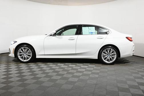 2024 BMW 330 i xDrive