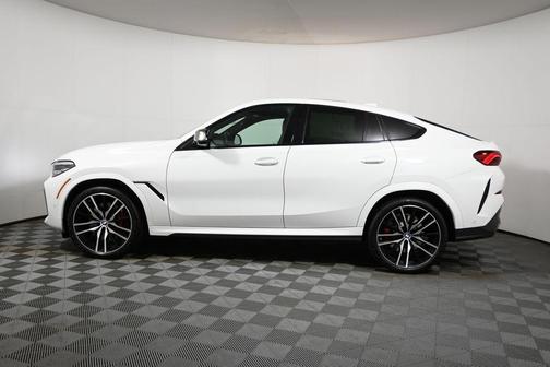 2023 BMW X6 M50i