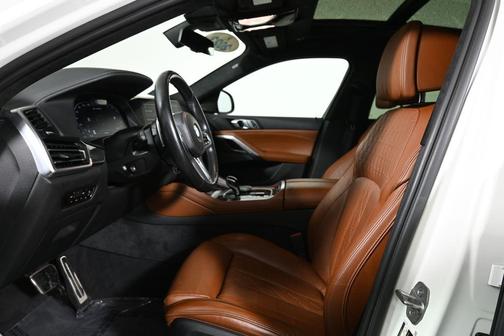 2023 BMW X6 M50i
