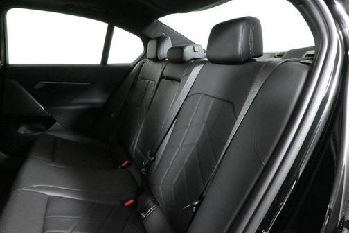 2026 BMW 530 i xDrive