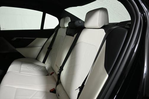 2026 BMW 530 i xDrive