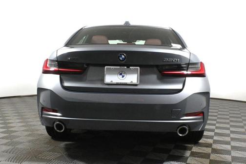 2025 BMW 330 i xDrive