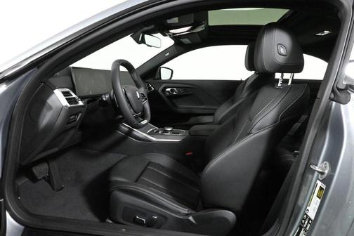 2025 BMW 230 i xDrive