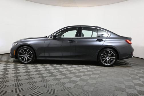 2019 BMW 330 i xDrive