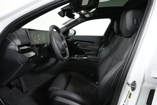 2026 BMW 530 i xDrive