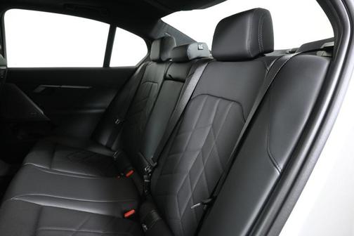 2026 BMW 530 i xDrive