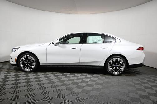 2026 BMW 530 i xDrive