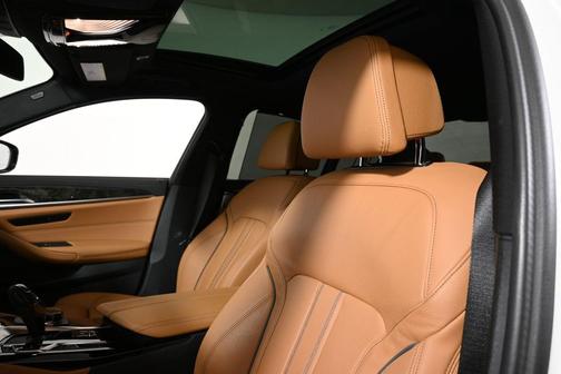 2023 BMW M550 i xDrive