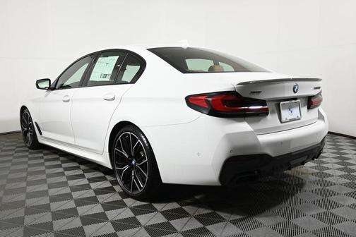 2023 BMW M550 i xDrive