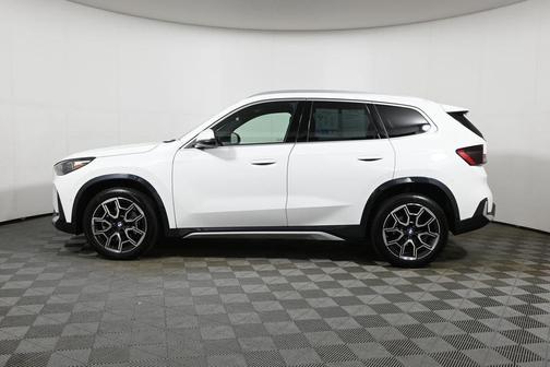 Alpine White 2025 BMW X1 xDrive28i
