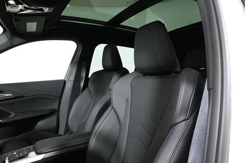 Alpine White 2025 BMW X1 xDrive28i