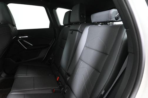 Alpine White 2025 BMW X1 xDrive28i