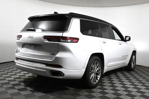 2025 Jeep Grand Cherokee L Summit