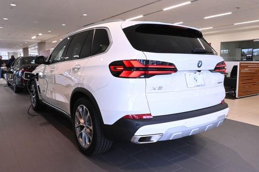 2025 BMW X5 PHEV xDrive50e