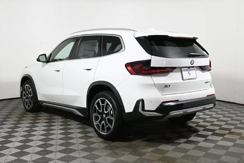 Alpine White 2026 BMW X1 xDrive28i