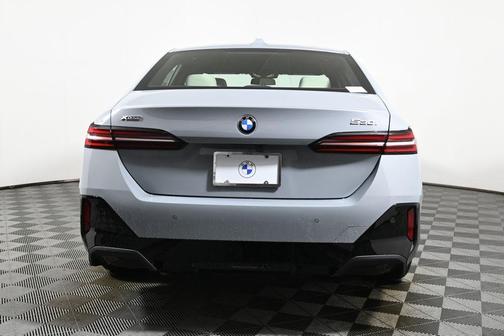 2026 BMW 530 i xDrive