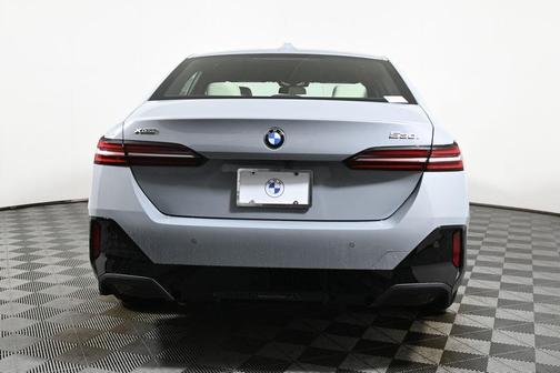 2026 BMW 530 i xDrive