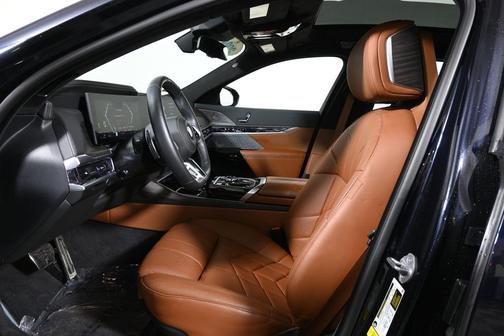 2024 BMW 760 760i xDrive