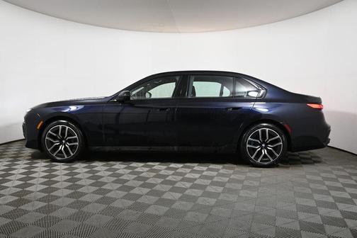 Carbon Black Metallic 2024 BMW 760 760i xDrive