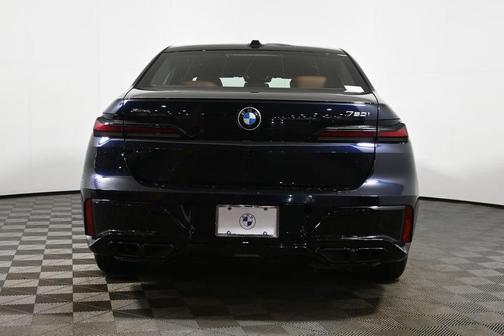 Carbon Black Metallic 2024 BMW 760 760i xDrive