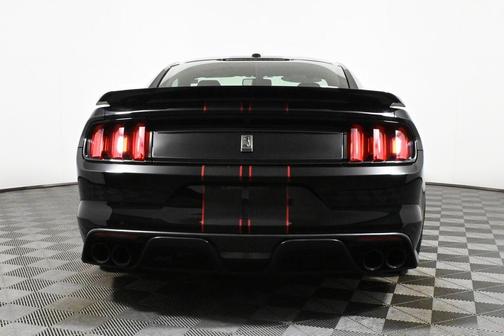 2016 Ford Shelby GT350 Base