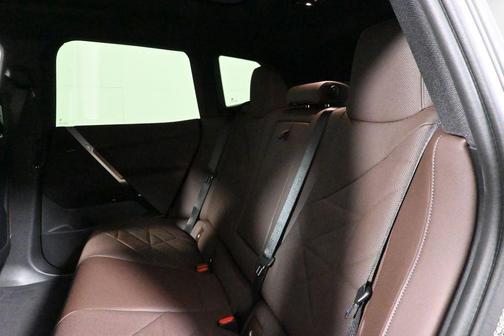 2026 BMW iX xDrive60