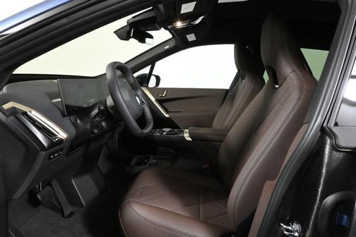 2026 BMW iX xDrive60