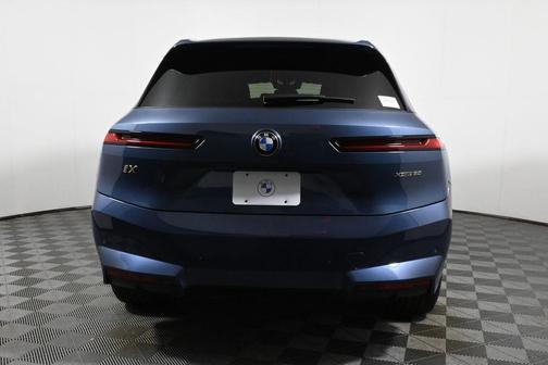 2026 BMW iX xDrive60