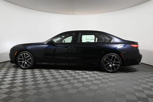 2026 BMW 740 i xDrive