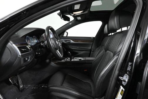 2019 BMW M760 i xDrive