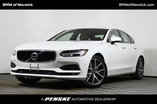 2017 Volvo S90 T6 Momentum